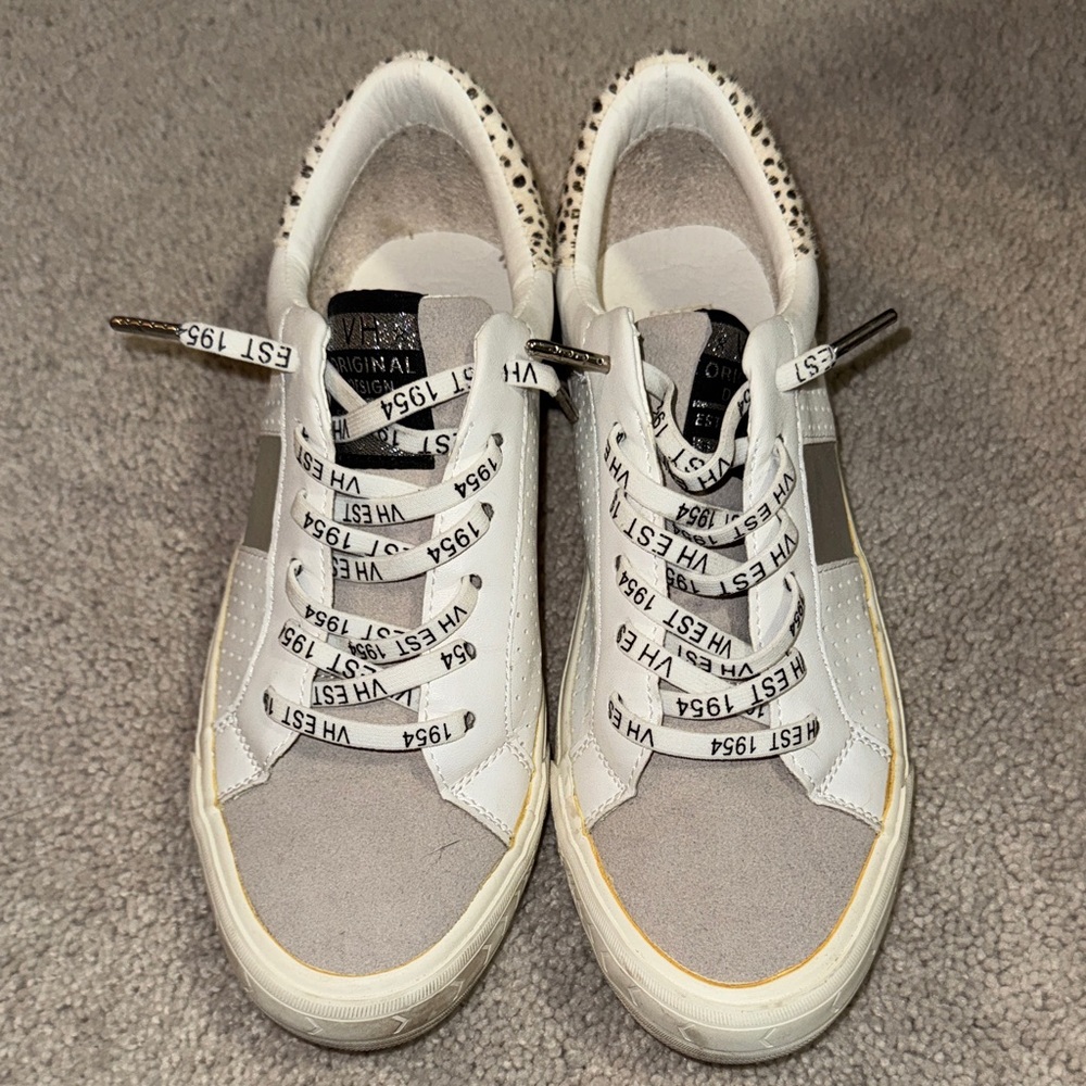Brand: (Vintage)Stylish White and Gray Women's Sneakers